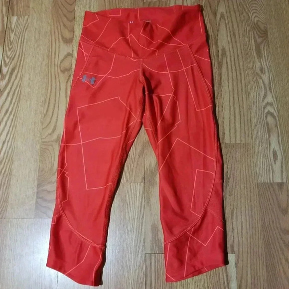 Under Amour Red HeatGear Compression Red with Orange Pattern Capri Leggings Sz M - Picture 1 of 5